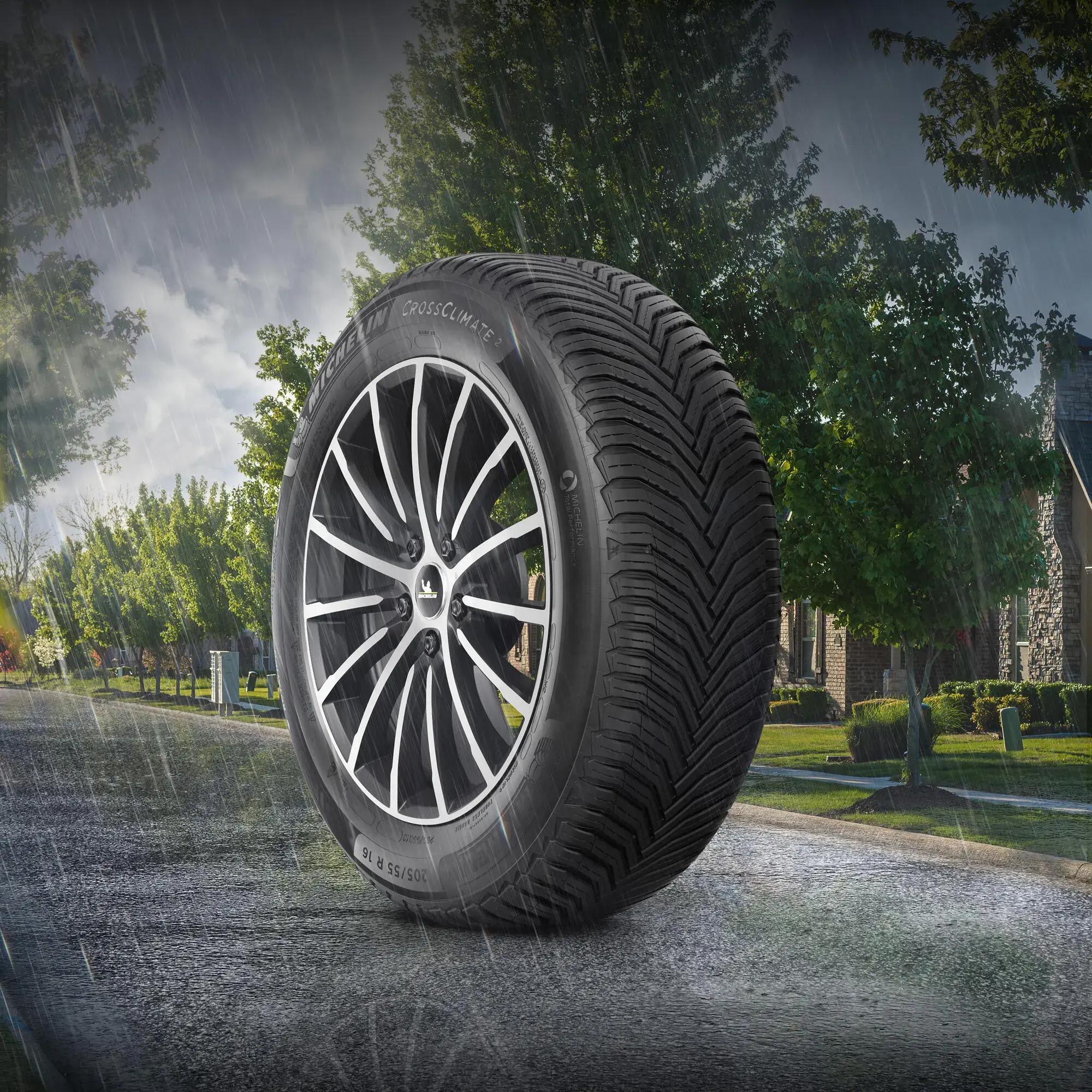 Michelin CrossClimate 2 in wet conditions